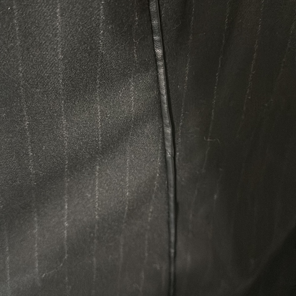 Black dress - Picture 2 of 3